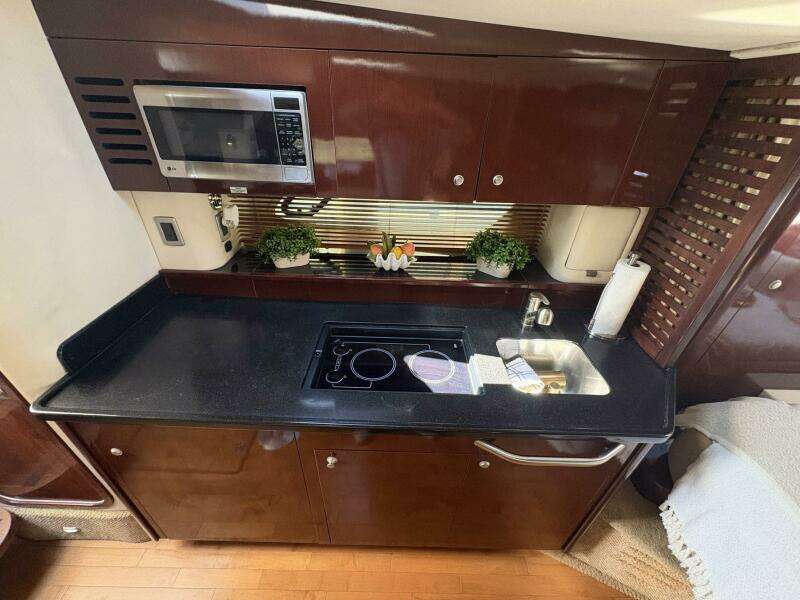 2009 Sea Ray 350 Sundancer