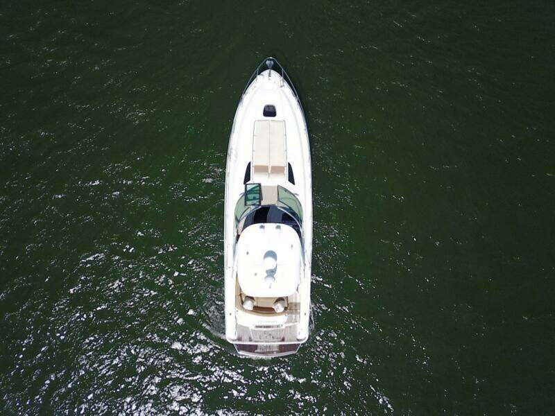 2009 Sea Ray 350 Sundancer