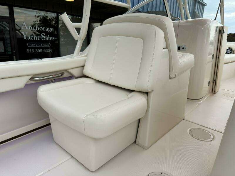 2023 Grady-White Freedom 255