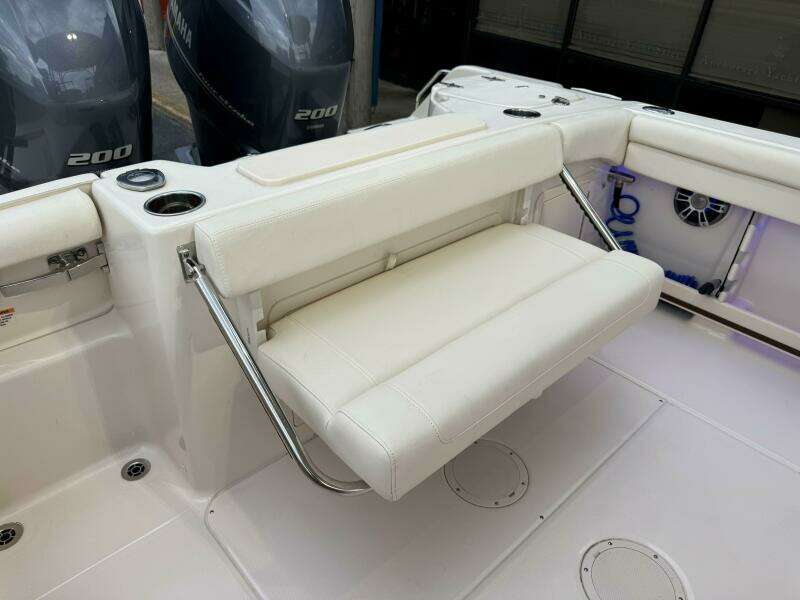 2023 Grady-White Freedom 255