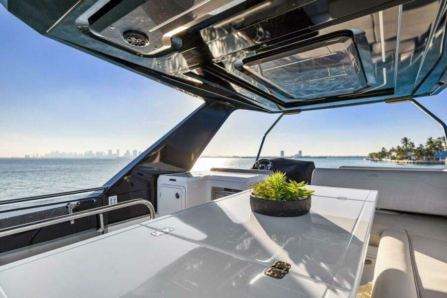 2025 Galeon 50 FLY