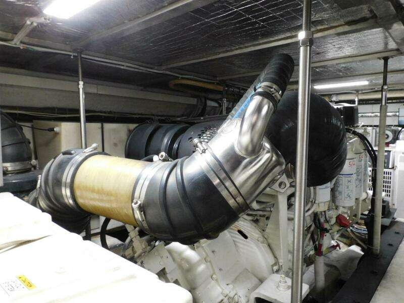 2002 Carver 570 Voyager Pilothouse