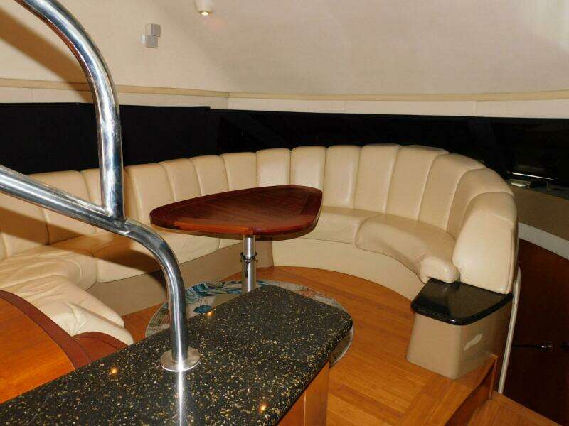 2002 Carver 570 Voyager Pilothouse