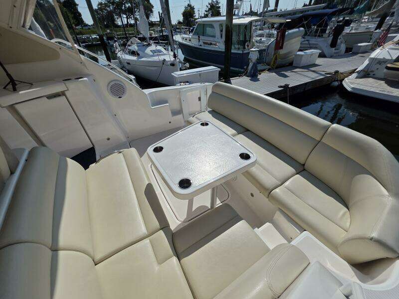 2007 Tiara Yachts 3900 Sovran