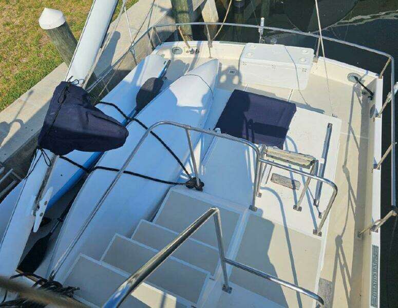 1985 Grand Banks Classic