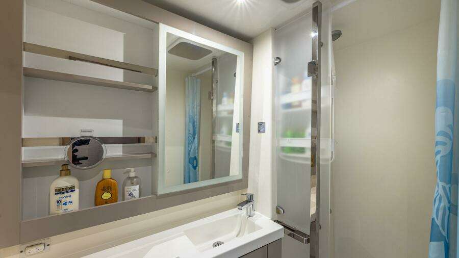 Happy Here   Int Guest 9