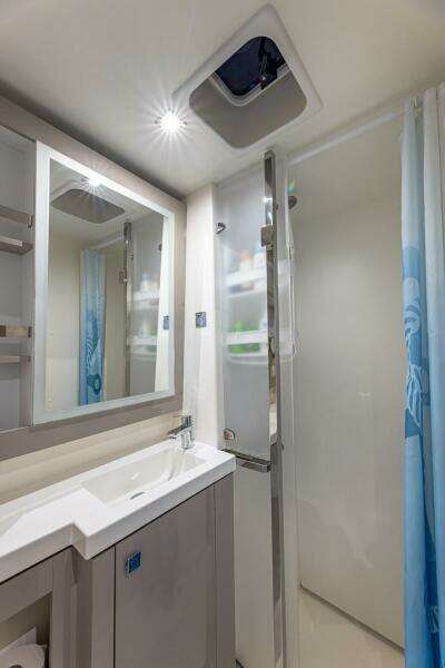 Happy Here   Int Guest Head