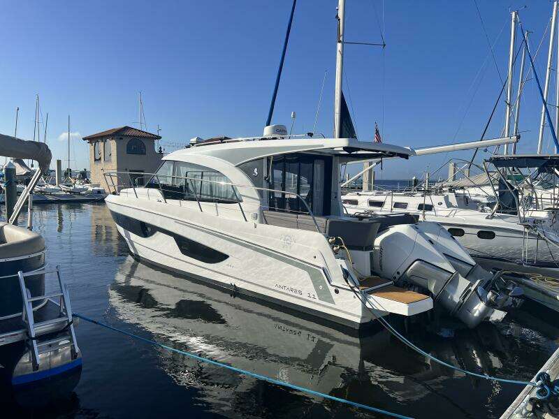 2024 Beneteau Antares 11