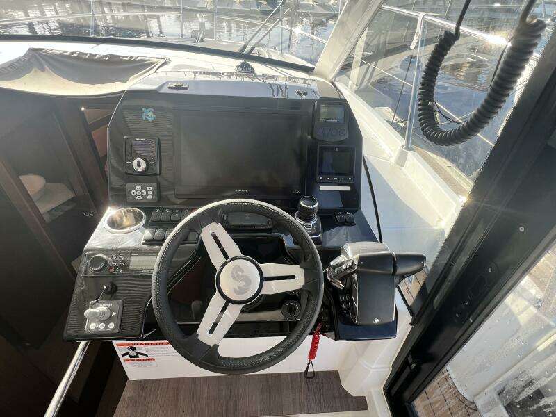 2024 Beneteau Antares 11