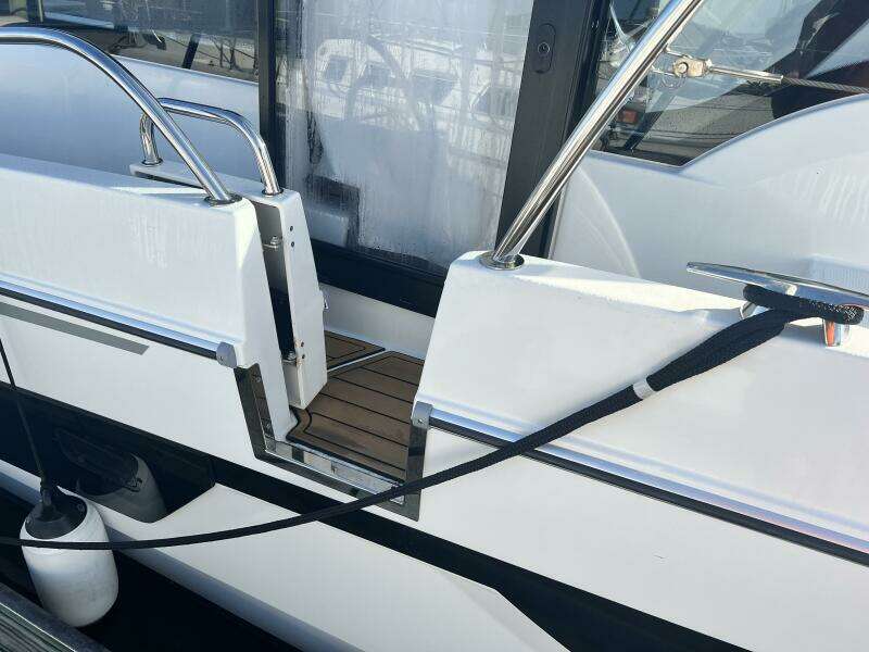 2024 Beneteau Antares 11