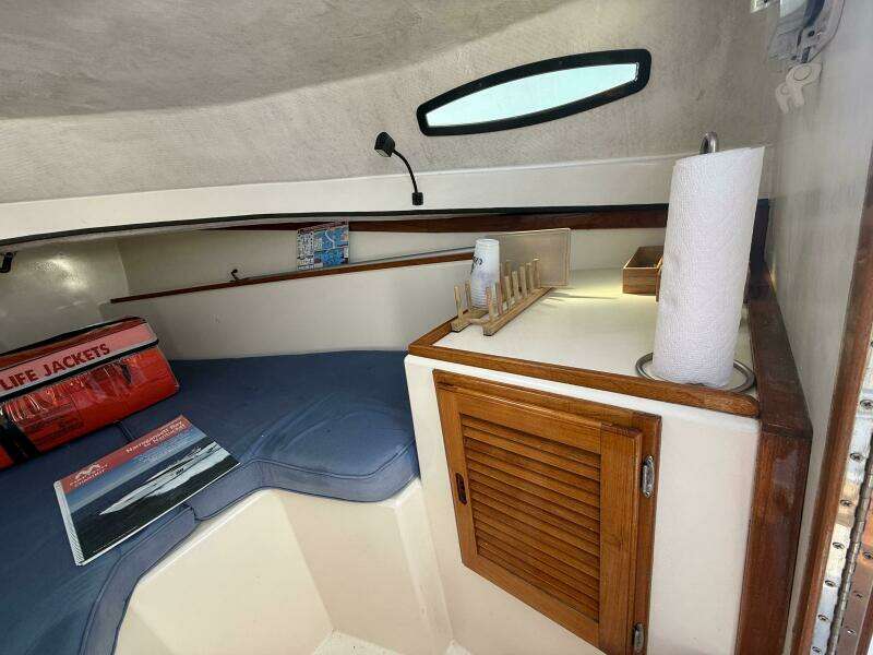 1996 Oldport Marine Oldport Marine 26