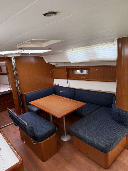 2012 Beneteau 43