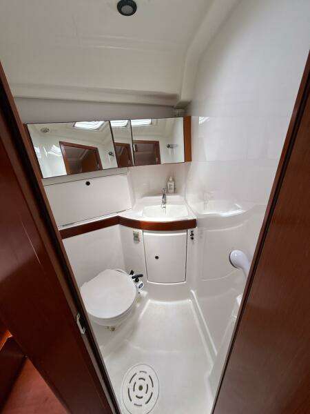 2012 Beneteau 43