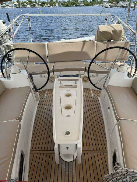 2012 Beneteau 43