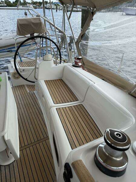 2012 Beneteau 43