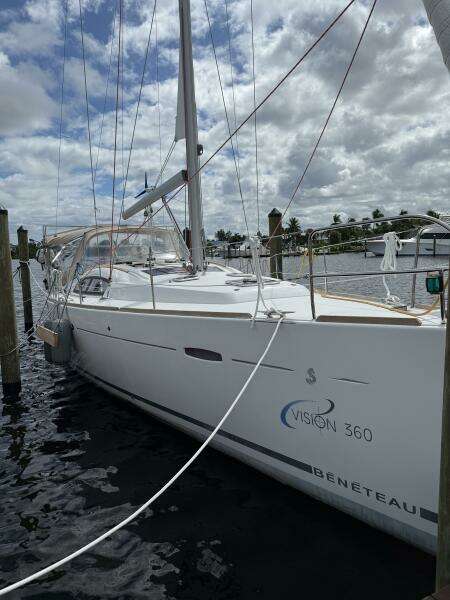 2012 Beneteau 43
