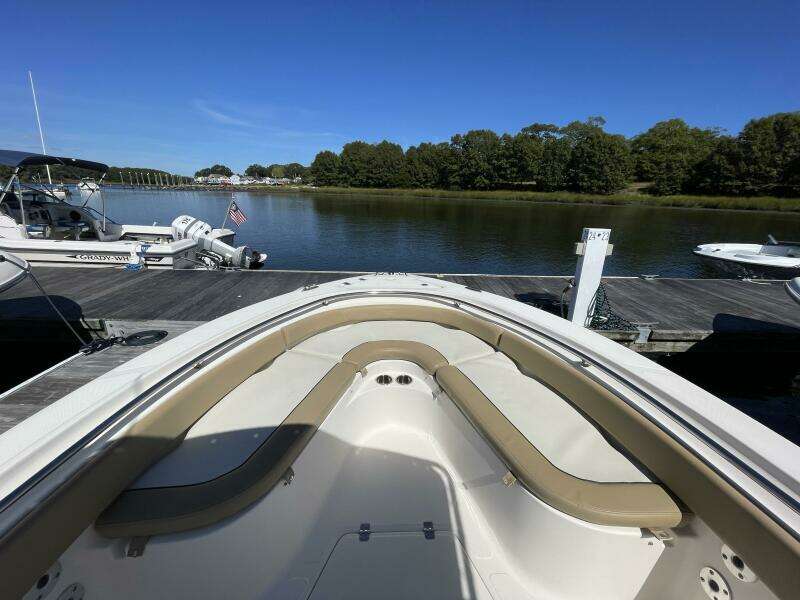 2017 Pioneer 222 Islander