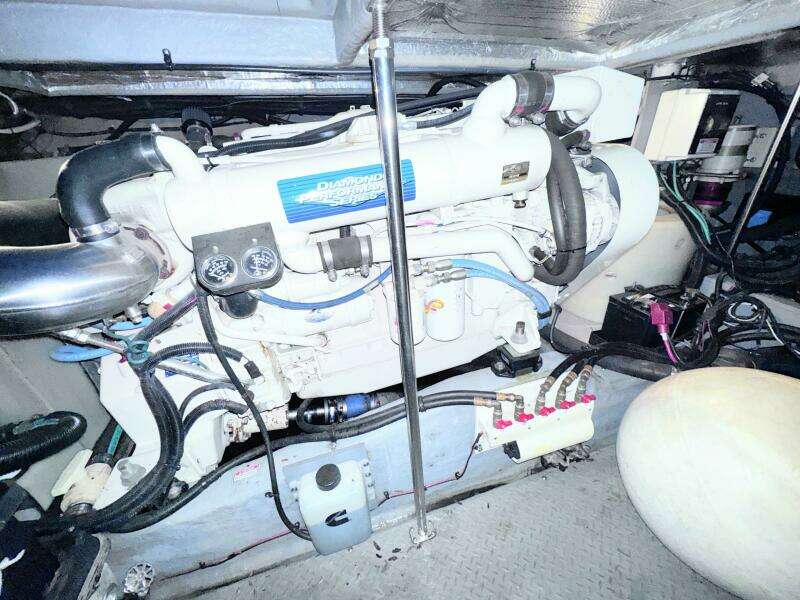 2000 Sea Ray 450 Express Bridge