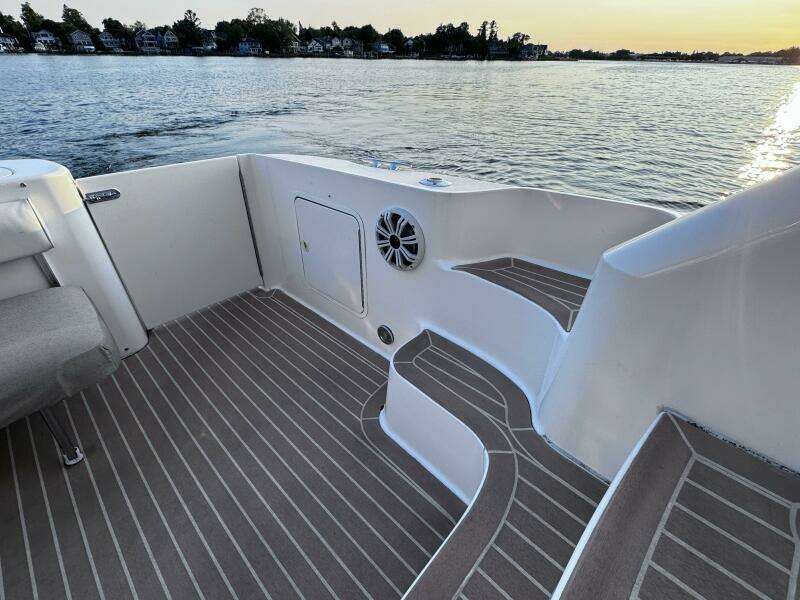 2000 Sea Ray 450 Express Bridge