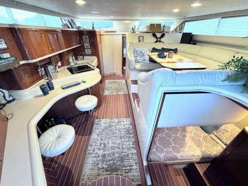 2000 Sea Ray 450 Express Bridge