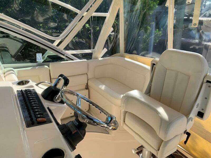 2015 Grady-White Express 370