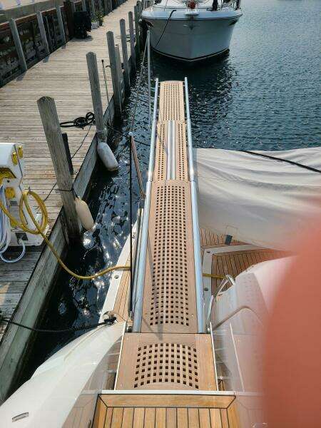 2023 Sunseeker 68 Manhattan