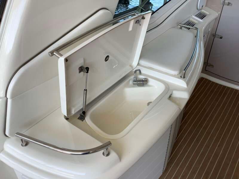 2007 Sea Ray 52 SUNDANCER