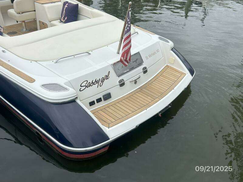 28' Chris-Craft swimplatform