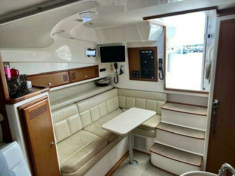 L Shaped Settee & Dinette