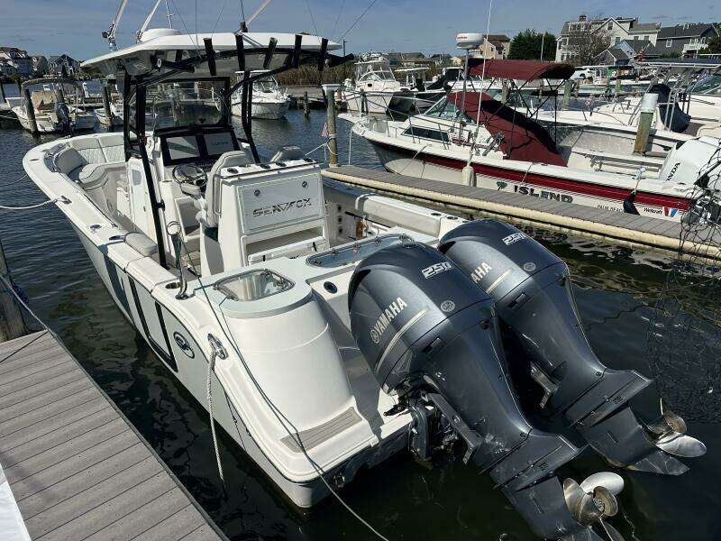 2021 Sea Fox 288 Commander