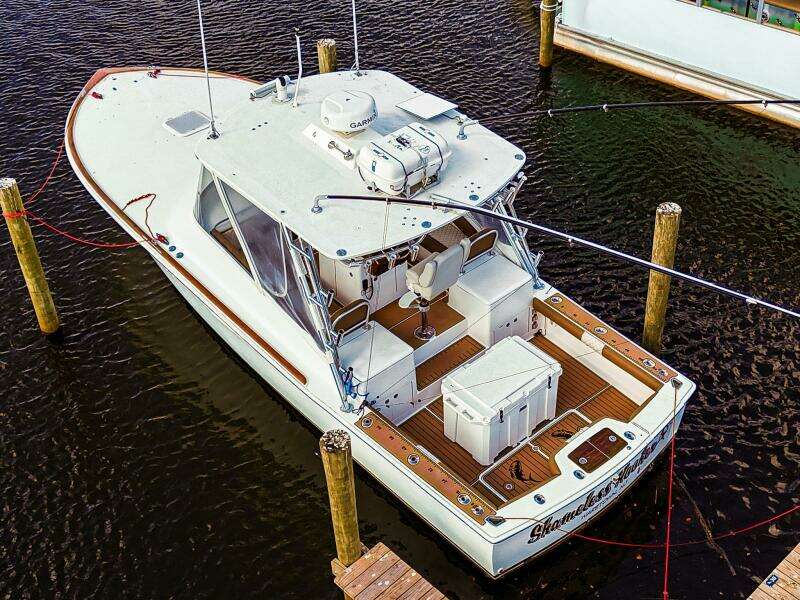 2005 Egg Harbor 35' Predator Express