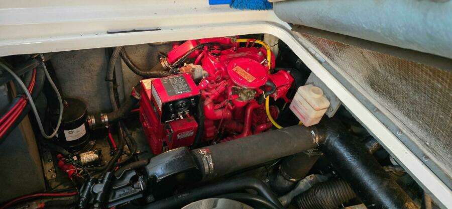 1997 Sea Ray 330 Sundancer