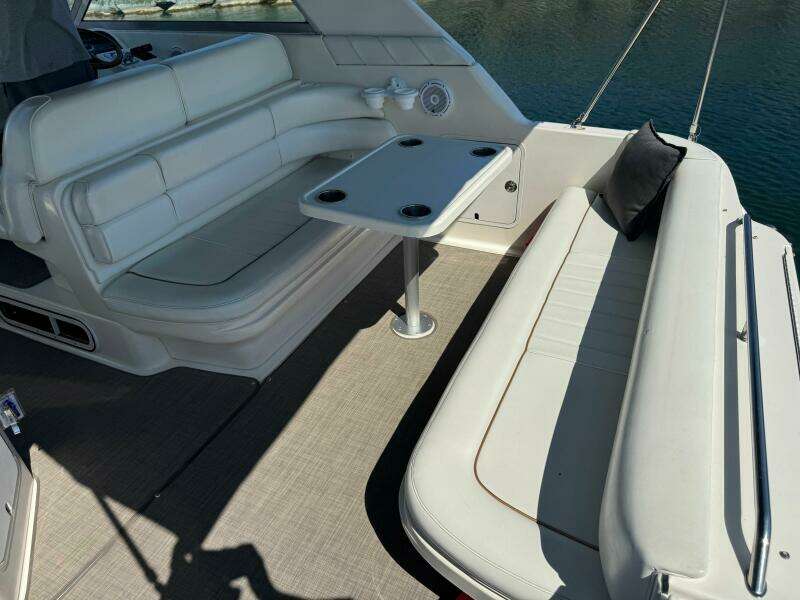 1997 Sea Ray 330 Sundancer