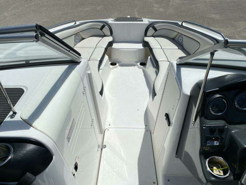 2013 Yamaha Boats AR240 HO