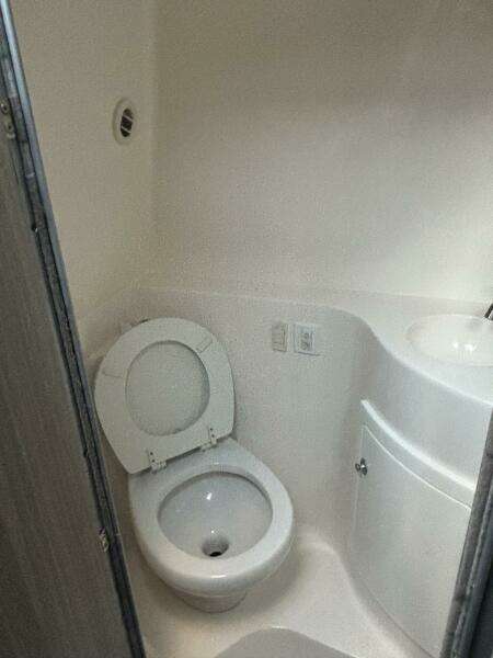 2021 Regal 26 Express