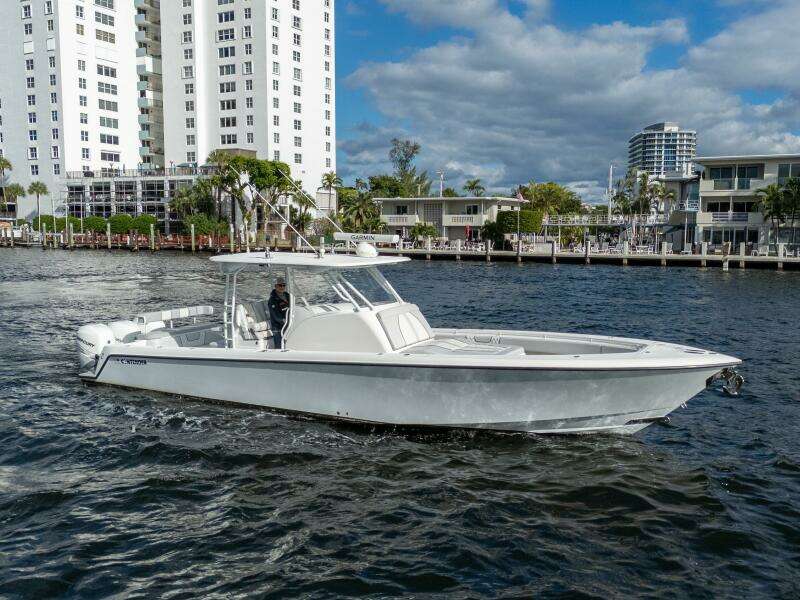 2023 Contender 39 Fisharound