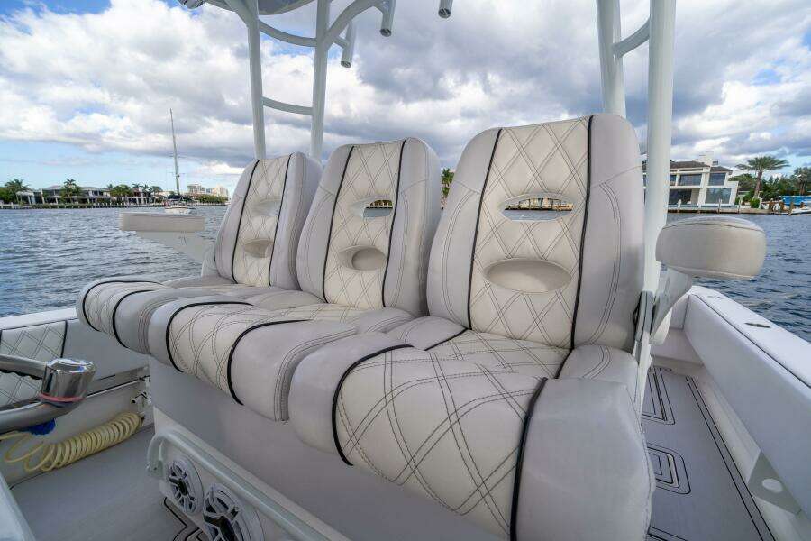 2023 Contender 39 Fisharound