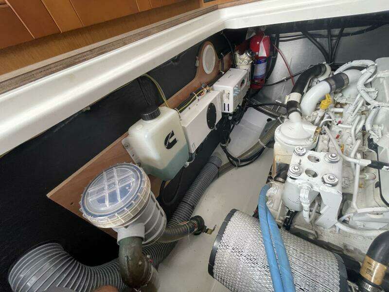 2018 Beneteau Swift Trawler 35- Flybridge