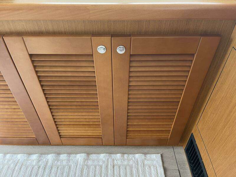 2018 Beneteau Swift Trawler 35- Flybridge