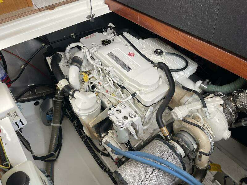 2018 Beneteau Swift Trawler 35- Flybridge