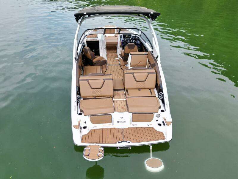 2024 Yamaha Boats 252 SD