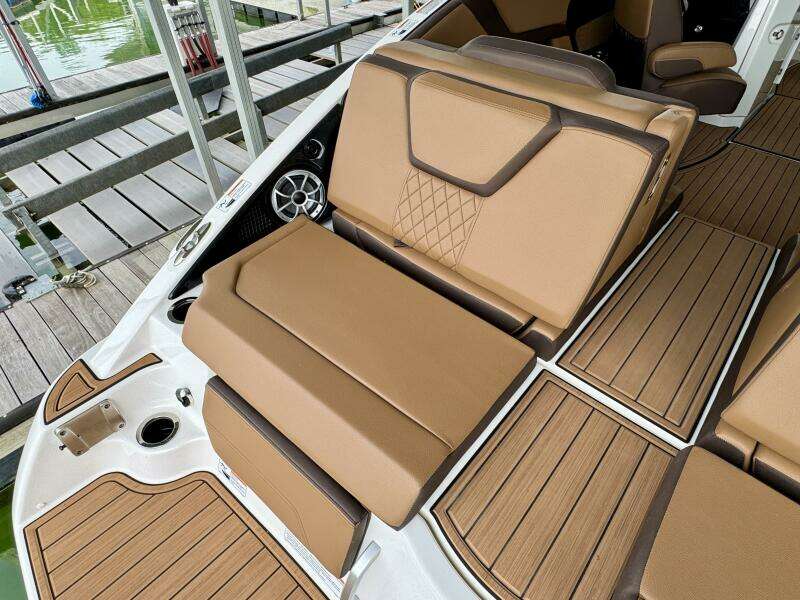 2024 Yamaha Boats 252 SD