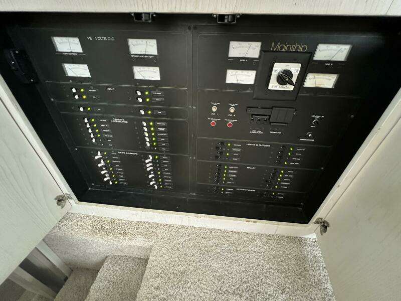 1997 Mainship 47 Motor Yacht