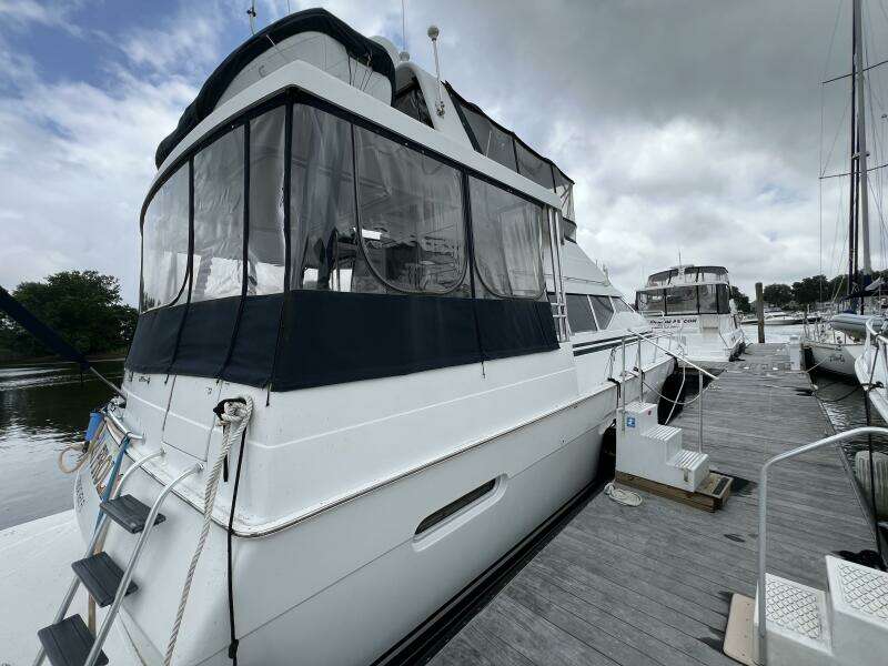 1997 Mainship 47 Motor Yacht