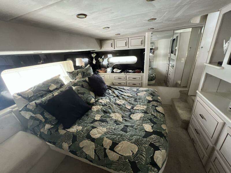 1997 Mainship 47 Motor Yacht