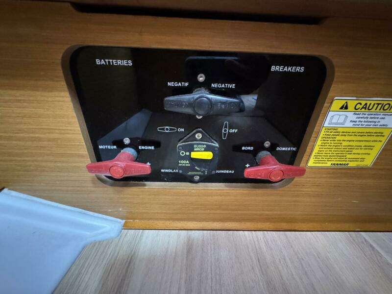 2018 Jeanneau Sun Odyssey 389