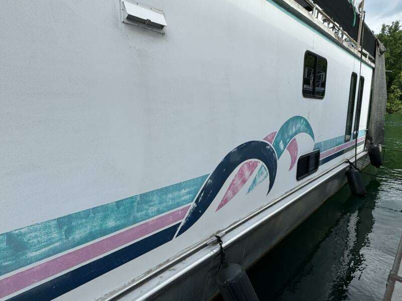 1999 Aqua Chalet 16 x 68 Widebody