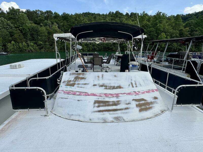 1999 Aqua Chalet 16 x 68 Widebody