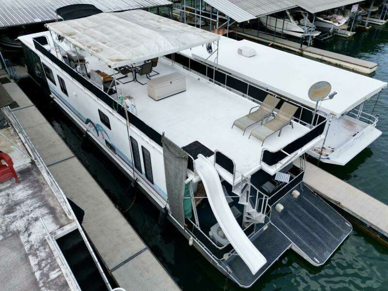 1999 Aqua Chalet 16 x 68 Widebody