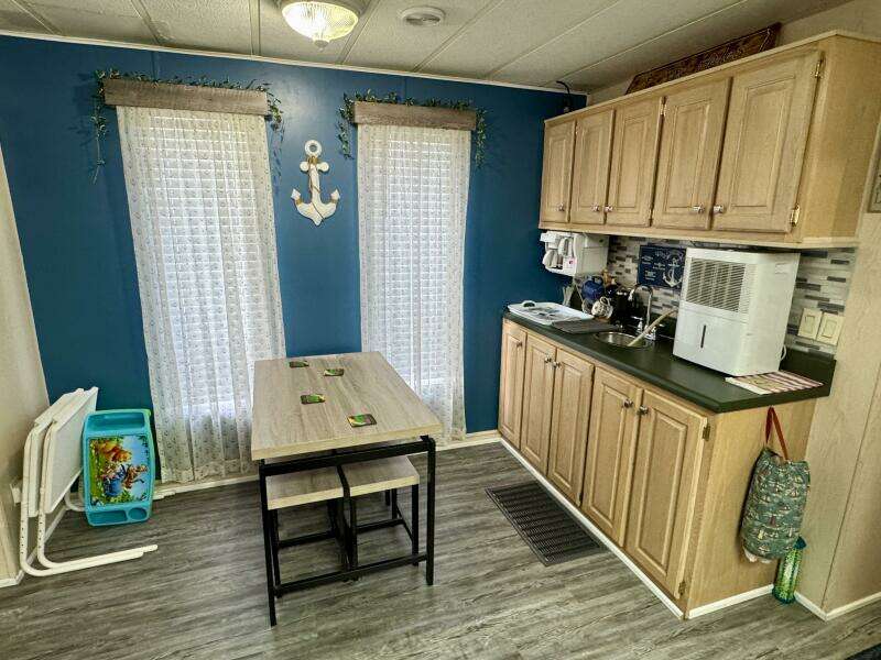 1999 Aqua Chalet 16 x 68 Widebody